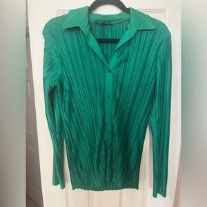 Missguided Green Pleated Button Down Blouse US 2 Collared Top